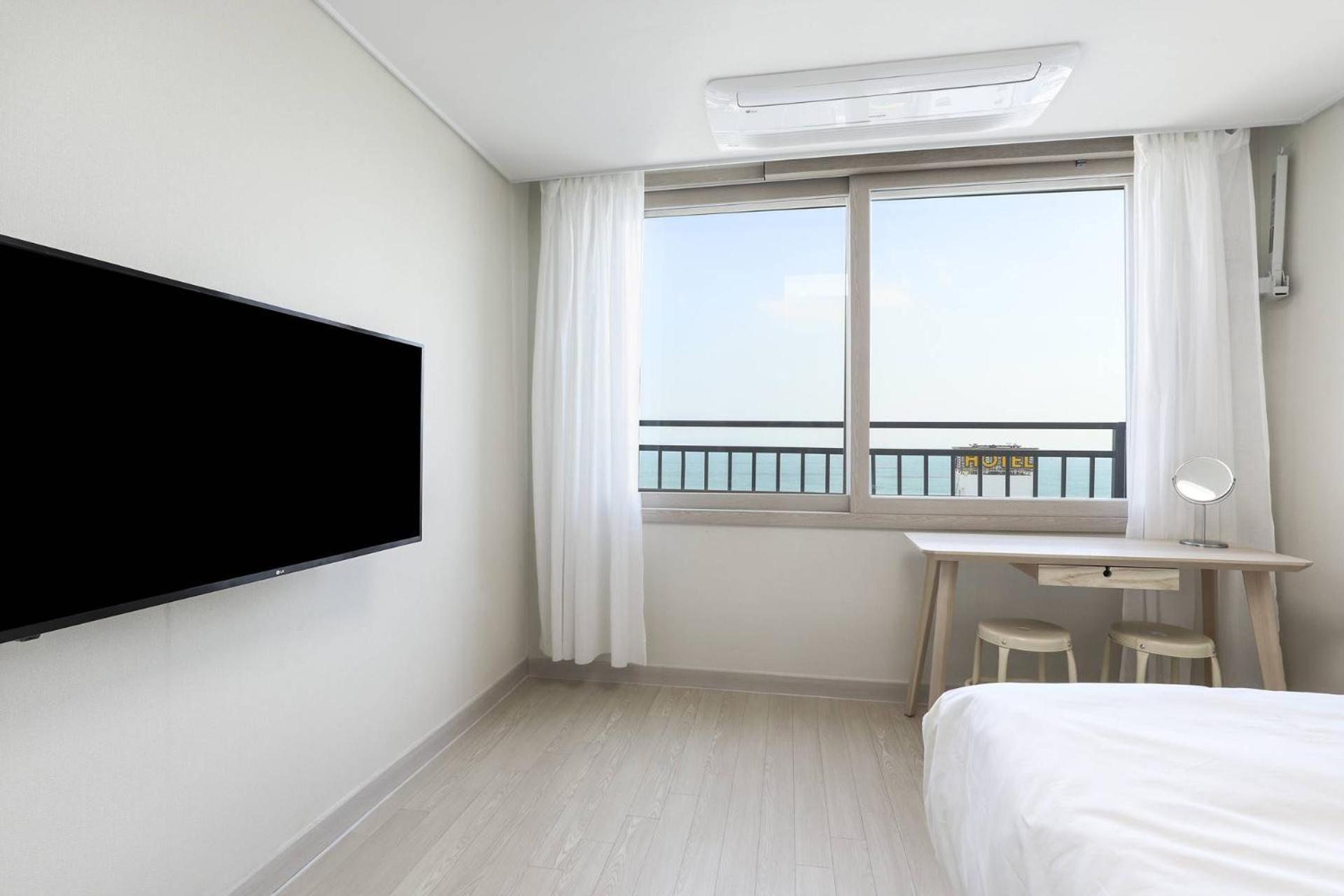 The First Ocean Songjeong Hotel Busan Eksteriør billede