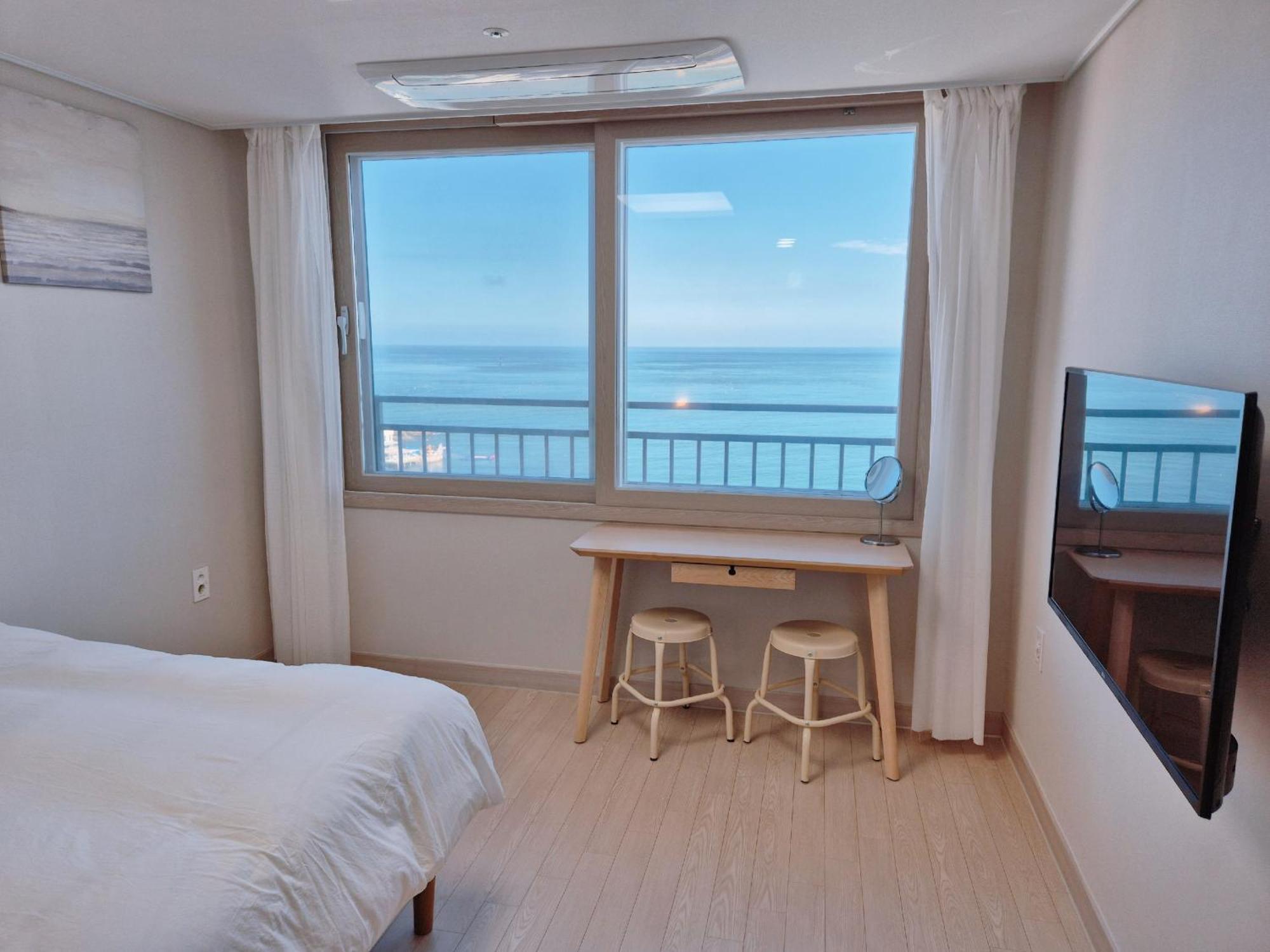 The First Ocean Songjeong Hotel Busan Eksteriør billede