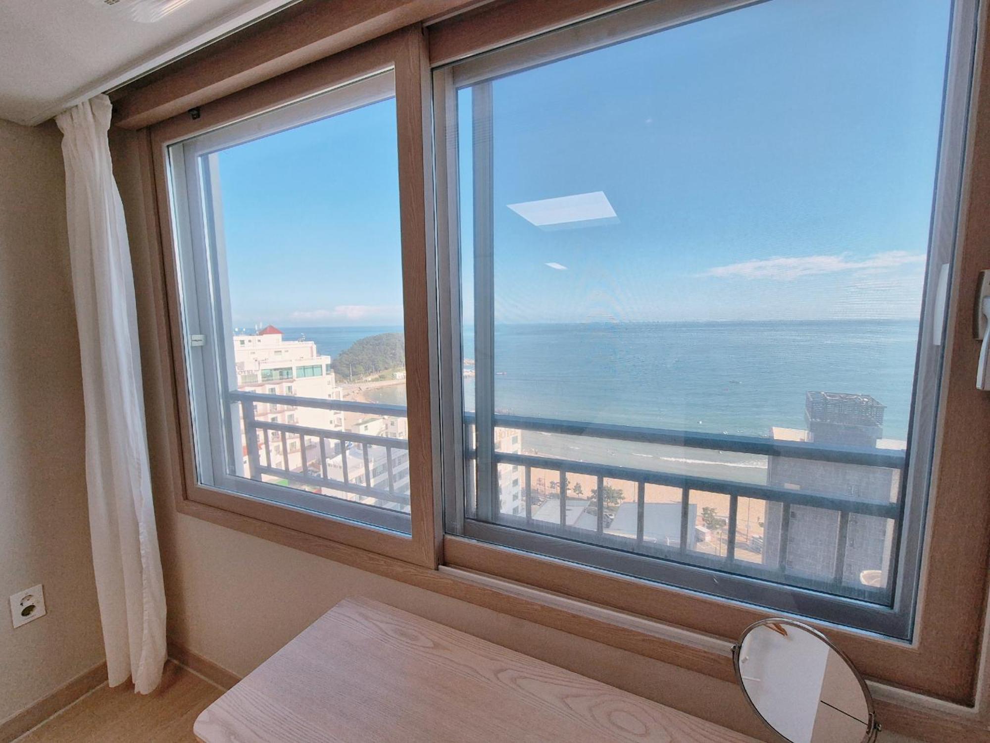 The First Ocean Songjeong Hotel Busan Eksteriør billede