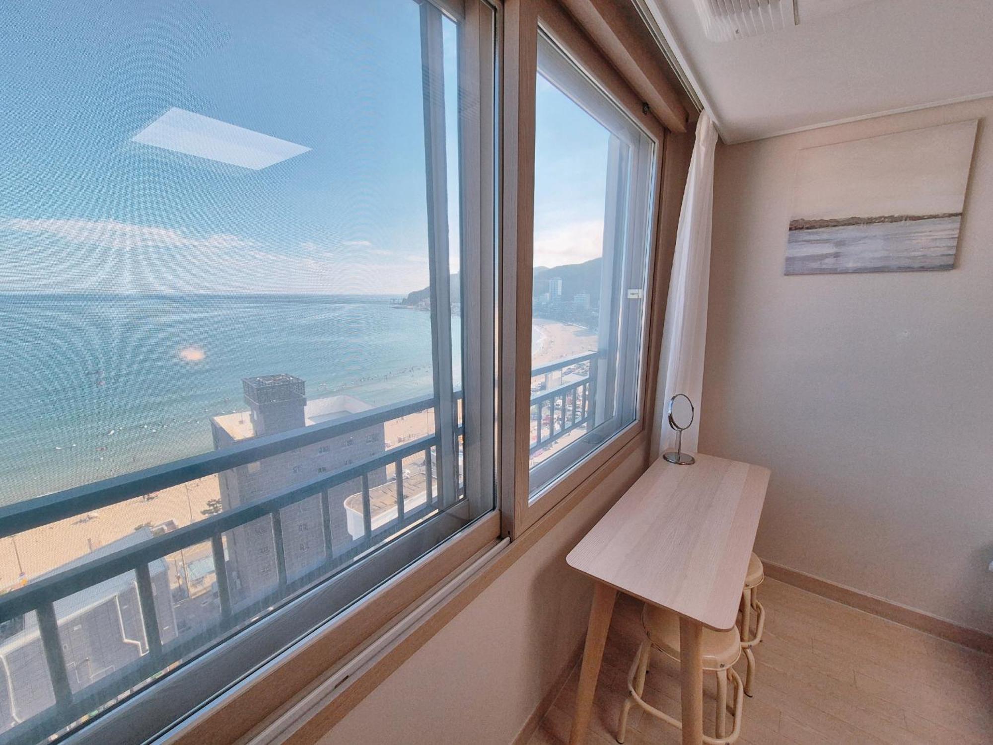 The First Ocean Songjeong Hotel Busan Eksteriør billede