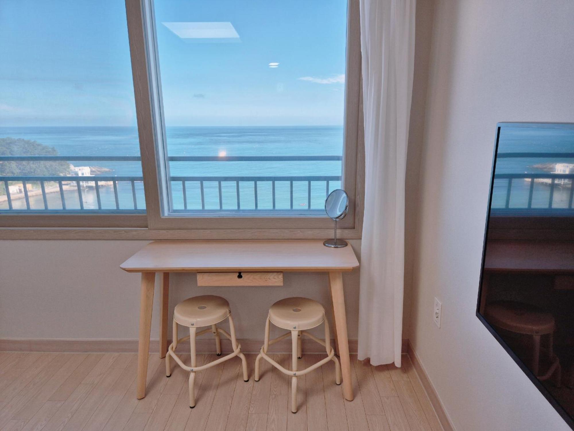 The First Ocean Songjeong Hotel Busan Eksteriør billede