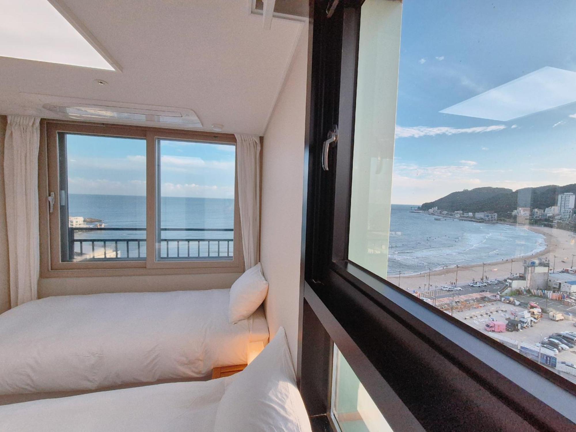 The First Ocean Songjeong Hotel Busan Eksteriør billede
